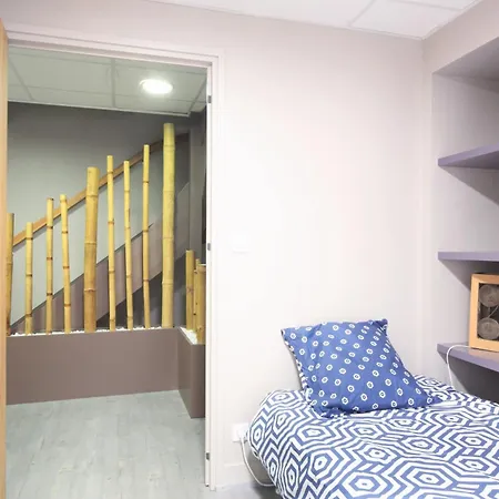 Сasa de vacaciones Institut - A 5min De La