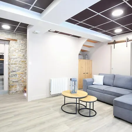 Holiday home Institut - A 5min De La